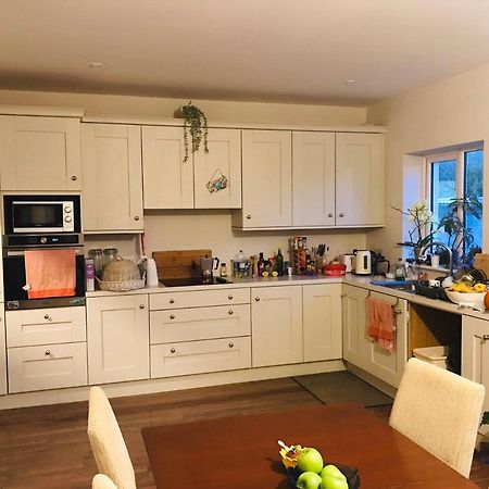 Ensuite At The Foot Of Dublin Mountains Luaran gambar