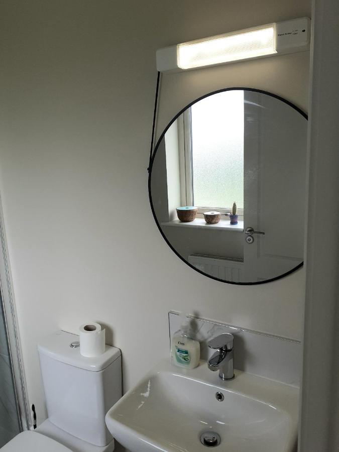 Ensuite At The Foot Of Dublin Mountains Luaran gambar